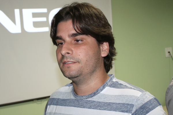 Dr Arthur Sampaio deixou uma filha recém nascida (foto - Marcos Paulo) Dr Arthur Sampaio deixou uma filha recém nascida (foto - Marcos Paulo)